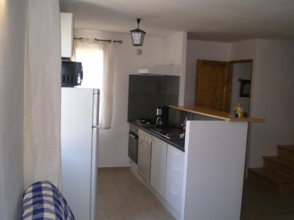 Les Cigales D'Estoublon Apartment Ruang foto